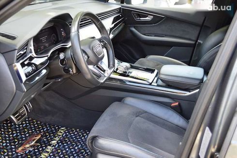Audi Q7 2020 - фото 25