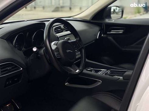Jaguar F-Pace 2018 - фото 15