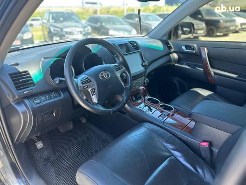 Toyota Highlander 2013 черный - фото 15