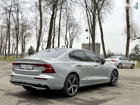 Volvo S60 2024 - фото 28