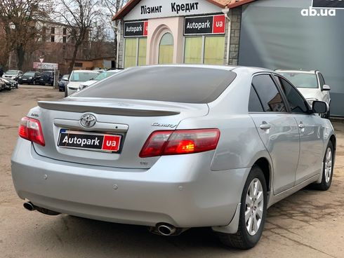 Toyota Camry 2007 серый - фото 5