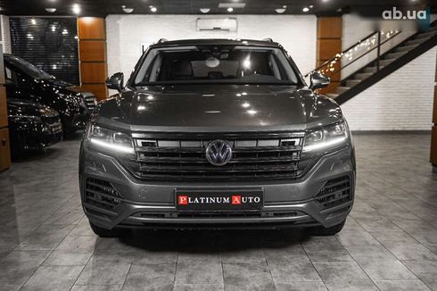 Volkswagen Touareg 2019 - фото 12