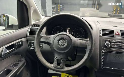 Volkswagen Touran 2012 - фото 12