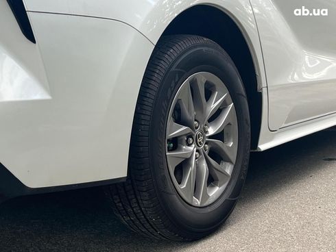 Toyota Sienna 2023 белый - фото 37