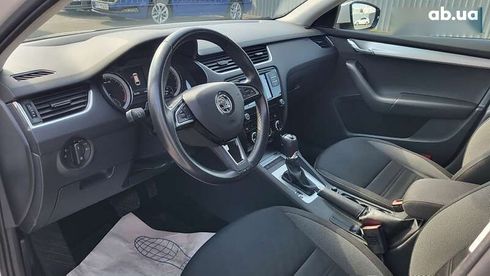 Skoda Octavia 2019 - фото 18