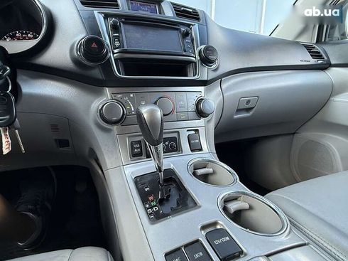 Toyota Highlander 2013 - фото 25