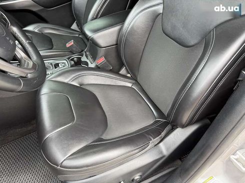 Jeep Cherokee 2018 - фото 16