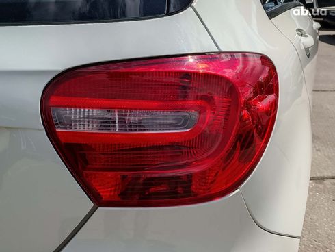 Mercedes-Benz A-Класс 2013 белый - фото 9