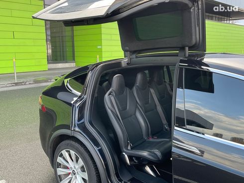 Tesla Model X 2017 - фото 11