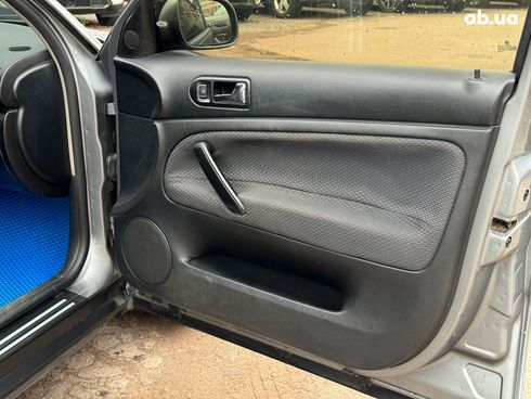 Volkswagen Passat 2001 серый - фото 21