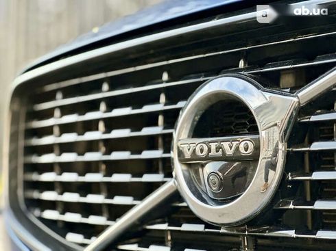 Volvo XC60 2018 - фото 18