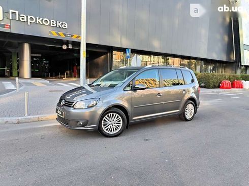 Volkswagen Touran 2015 - фото 11