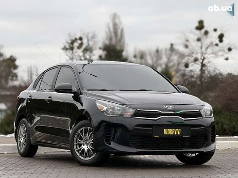 Kia Rio 2017 - фото 8