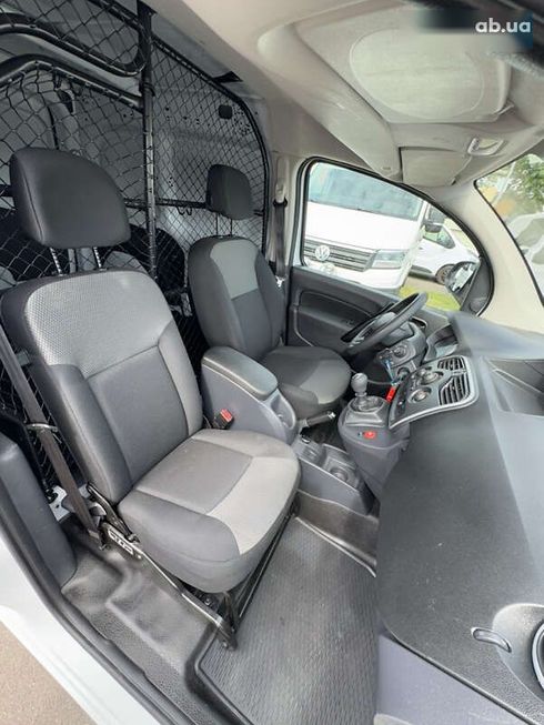 Renault Kangoo 2020 - фото 24