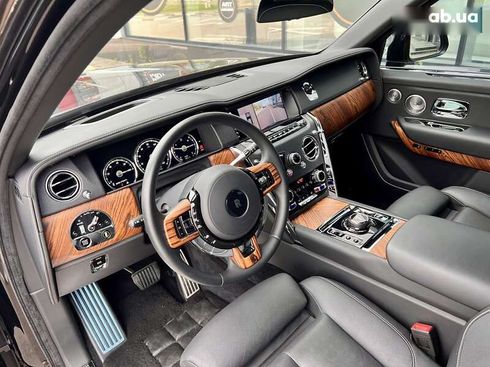 Rolls-Royce Cullinan 2022 - фото 27