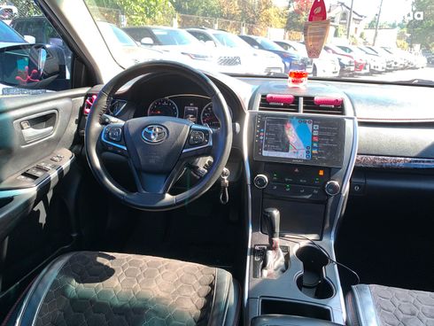 Toyota Camry 2017 черный - фото 27