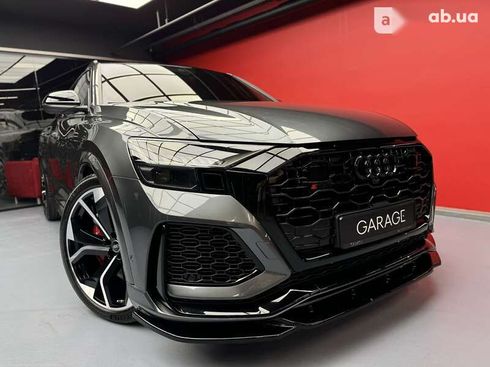 Audi RS Q8 2021 - фото 9