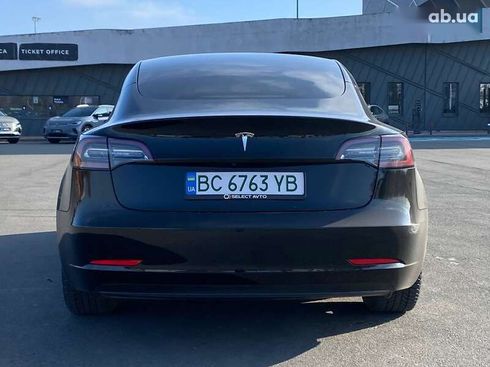 Tesla Model 3 2022 - фото 6