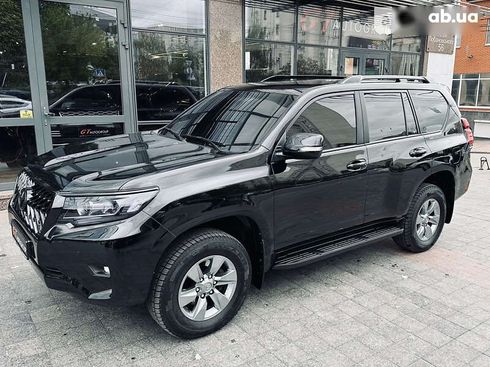 Toyota Land Cruiser Prado 2019 - фото 20