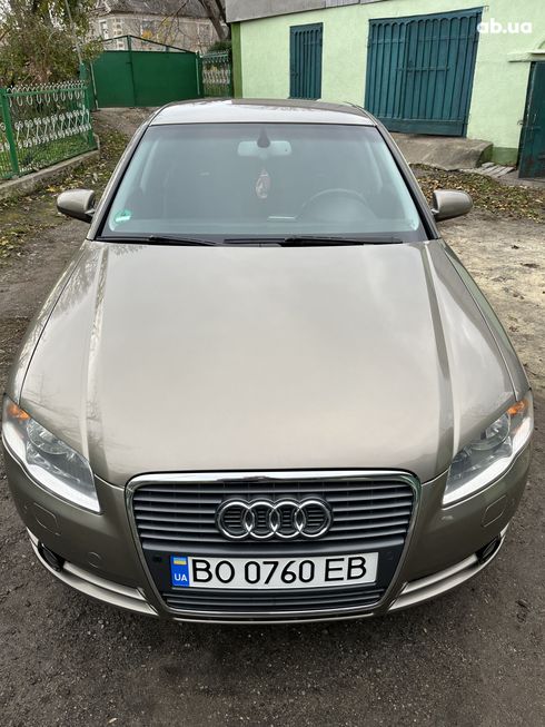 Audi A4 2005 бежевый - фото 2