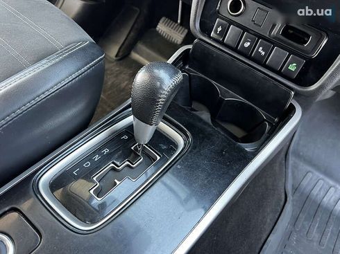 Mitsubishi Outlander 2019 - фото 27