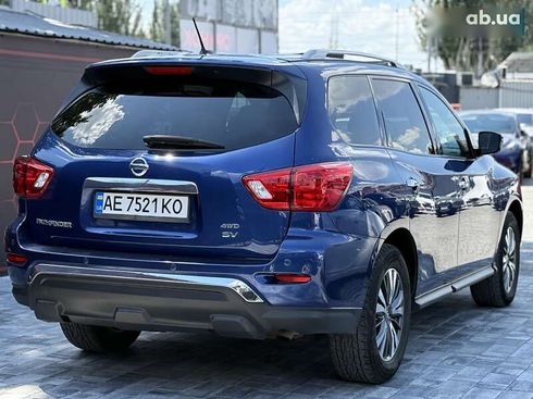 Nissan Pathfinder 2016 - фото 11