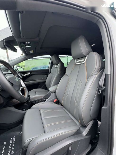 Audi Q4 e-tron 2023 - фото 20