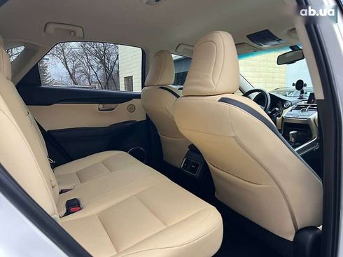 Lexus NX 2015 - фото 29