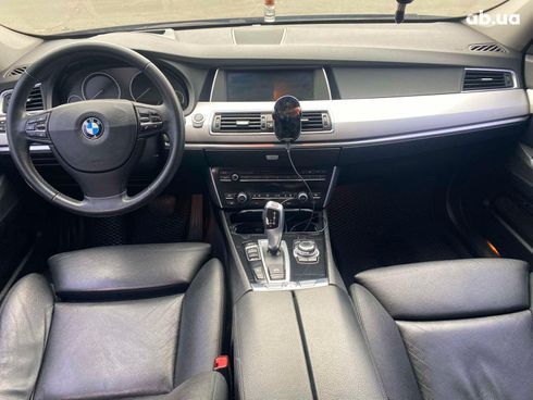 BMW 5 серия 2012 черный - фото 16