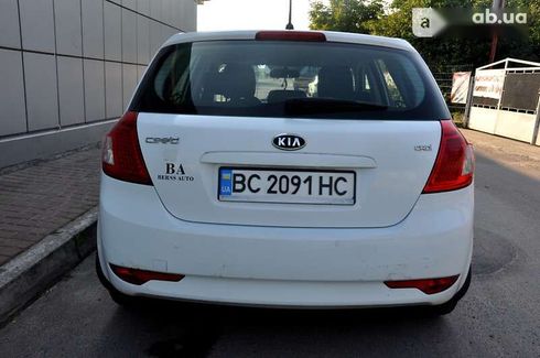 Kia Cee'd 2012 - фото 7