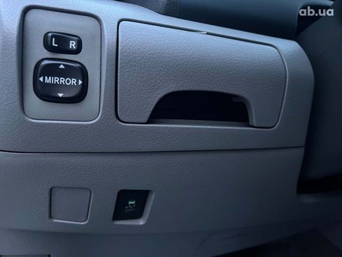 Toyota Camry 2010 белый - фото 94