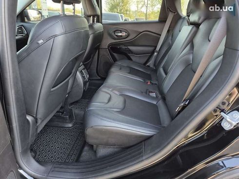 Jeep Cherokee 2021 - фото 30