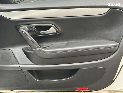 Volkswagen Passat CC 2012 белый - фото 17