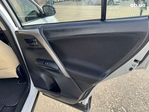 Toyota RAV4 2017 - фото 28