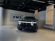 Продаж вживаних Rivian R1S - купити на Автобазарі