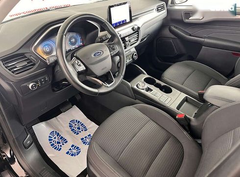 Ford Kuga 2021 - фото 7