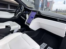 Продаж вживаних Tesla Model X - купити на Автобазарі