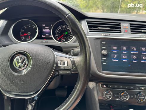 Volkswagen Tiguan 2019 белый - фото 24