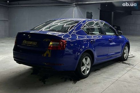 Skoda Octavia 2018 - фото 6