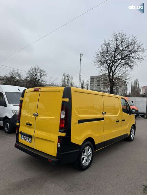 Renault Trafic 2021 - фото 11
