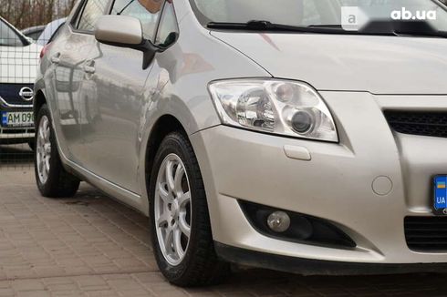 Toyota Auris 2009 - фото 8