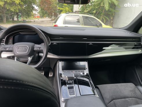 Audi Q7 2020 черный - фото 11