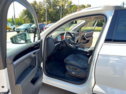 Volkswagen Touareg 2020 - фото 12