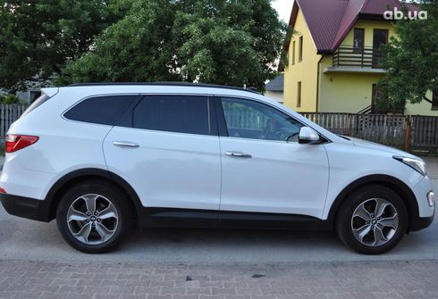 Hyundai Grand Santa Fe 2015 белый - фото 4