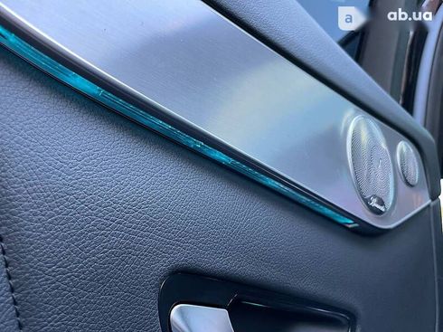 Mercedes-Benz GLC 300 2019 - фото 26