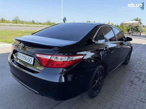 Toyota Camry 2015 - фото 8