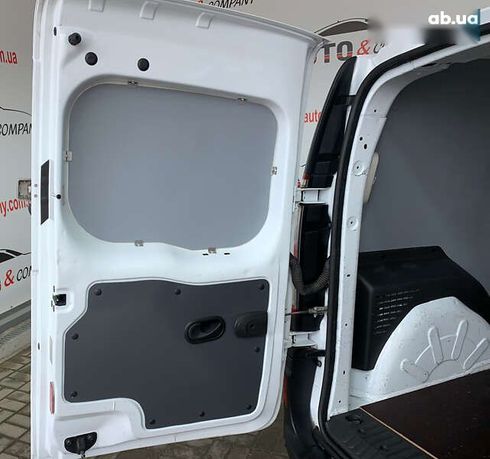 Renault Kangoo 2020 - фото 11