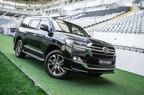 Toyota Land Cruiser 2020 - фото 3