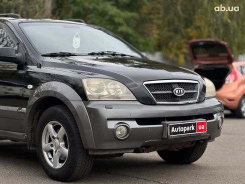 Kia Sorento 2003 черный - фото 16