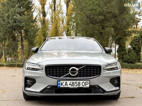 Volvo S60 2024 - фото 28